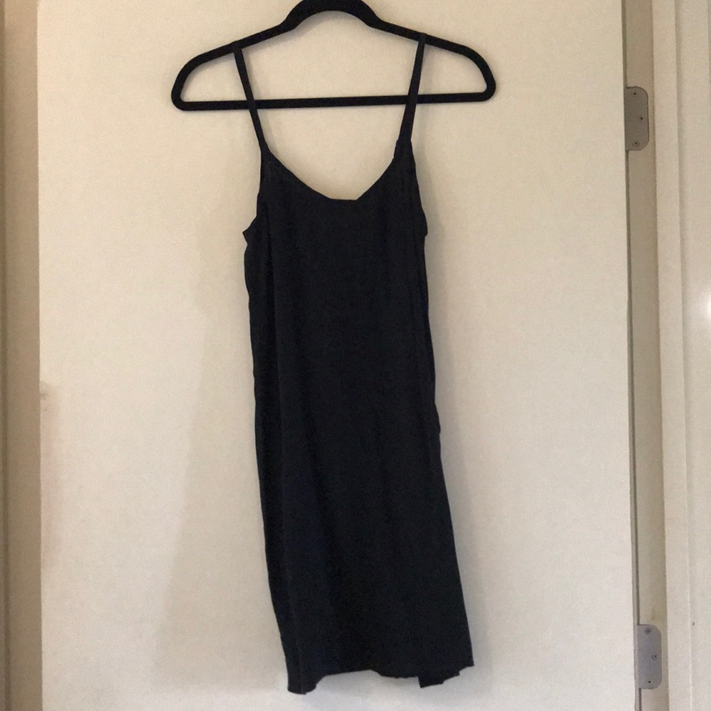 Brand new. Ebony Vatu Dress. Acacia swimwear. P